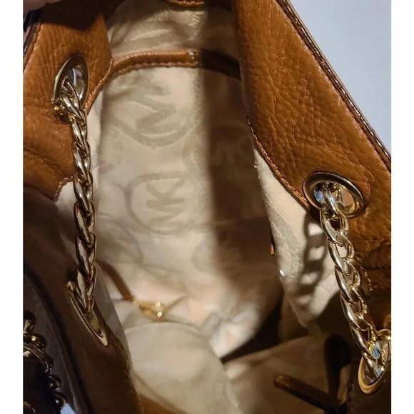 MICHAEL KORS JET SET PEBBLE LEATHER SHOULDER BAG HAND CARRY BAG TAN - Picture 10 of 10